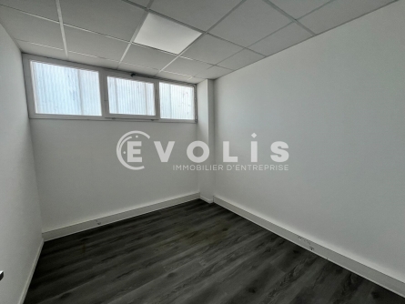 Photo 8 – location Entrepôts / activités	LE HAILLAN (33185)