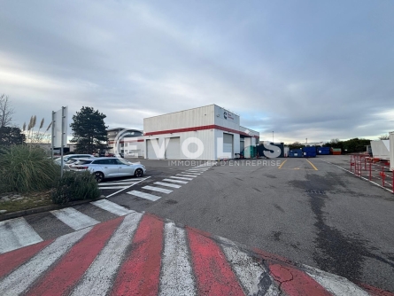 Photo 4 – vente Entrepôts / activités	CHASSIEU (69680)