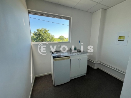 Photo 11 – location bureaux	ARTIGUES PRES BORDEAUX (33370)