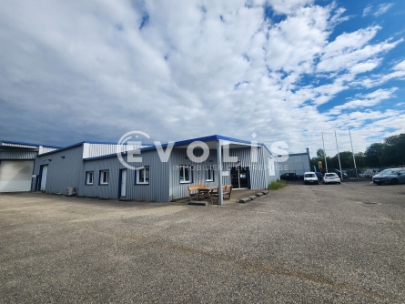 Photo 1 – location Entrepôts / activités	BOURGOIN JALLIEU (38300)