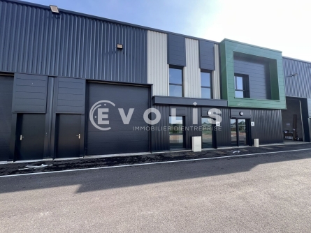 Photo 2 – location Entrepôts / activités	VILLETTE D'ANTHON (38280)
