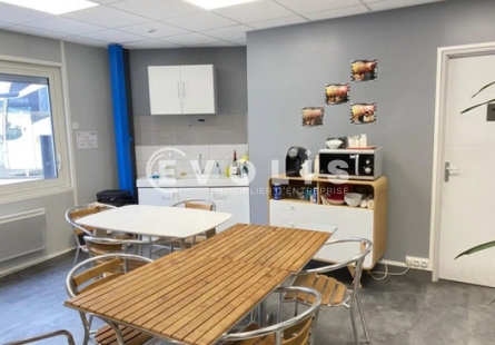 Photo 6 – location Entrepôts / activités	VOURLES (69390)