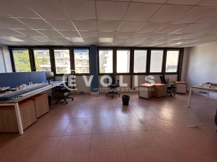 Photo 1 – location bureaux	BOURG LA REINE (92340)