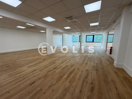 Photo 2 – location bureaux	IVRY SUR SEINE (94200)