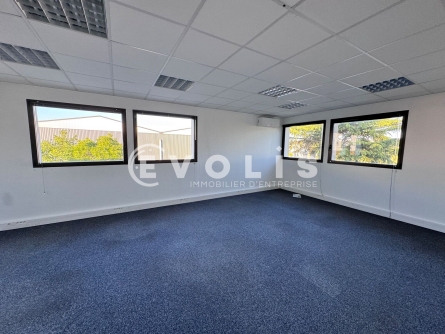 Photo 7 – location bureaux	RILLIEUX LA PAPE (69140)
