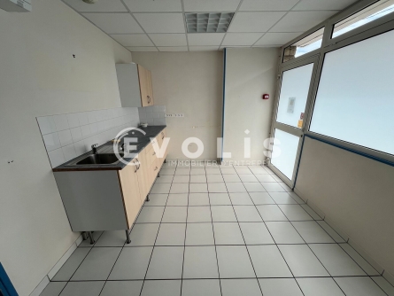 Photo 4 – location Locaux commerciaux	ROISSY EN BRIE (77680)