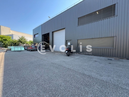 Photo 11 – location Entrepôts / activités	SAINT VULBAS (01150)