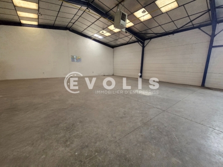 Photo 2 – location Entrepôts / activités	EPINAY SOUS SENART (91860)