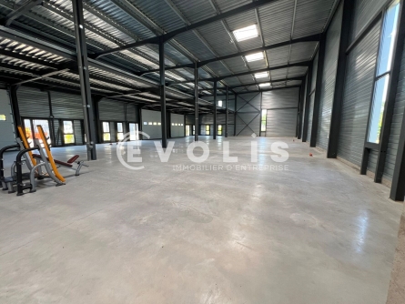 Photo 9 – location Entrepôts / activités	BOURGOIN JALLIEU (38300)