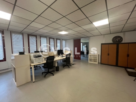 Photo 1 – location bureaux	LES ULIS (91940)
