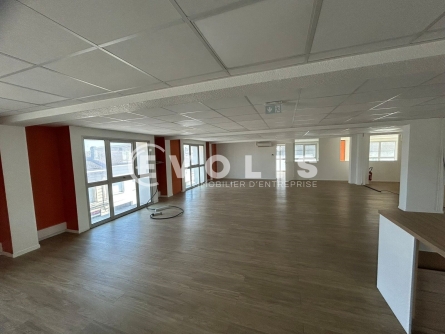 Photo 2 – location bureaux	BORDEAUX (33300)