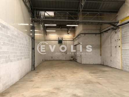 Photo 1 – location Entrepôts / activités	VILLENEUVE LE ROI (94290)