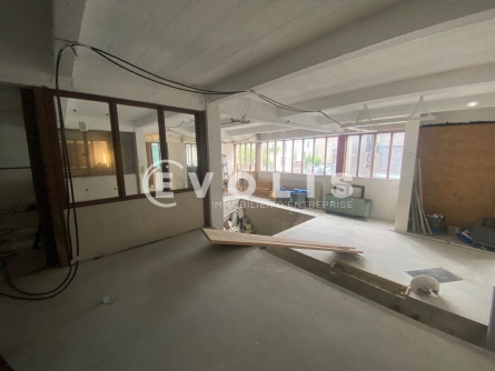 Photo 1 – vente Entrepôts / activités	MONTREUIL (93100)