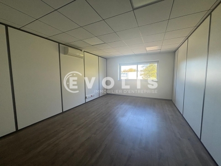Photo 9 – location Entrepôts / activités	BOURGOIN JALLIEU (38300)