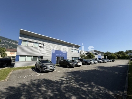 Photo 1 – location Entrepôts / activités	BERNIN (38190)
