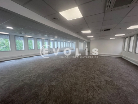 Photo 2 – location bureaux	CHARENTON LE PONT (94220)