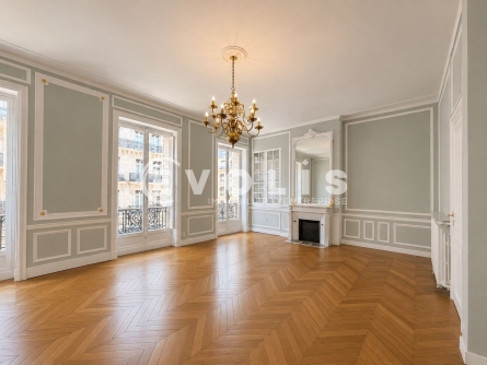 Photo 1 – location bureaux	PARIS (75008)