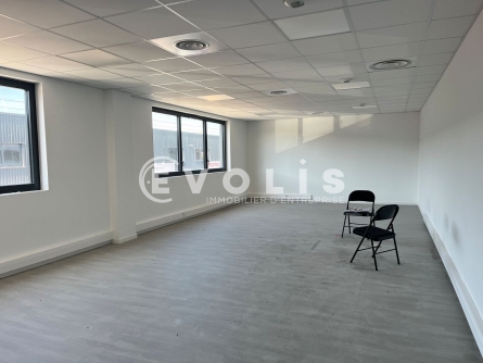 Photo 6 – location Entrepôts / activités	TRESSES (33370)
