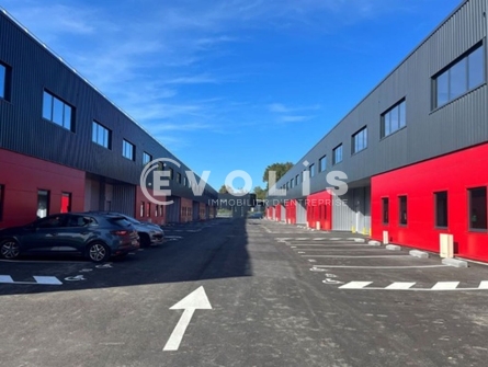 Photo 1 – location Entrepôts / activités	TRESSES (33370)