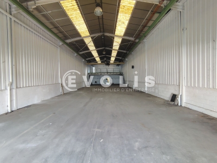 Photo 2 – location Entrepôts / activités	NOISY LE SEC (93130)