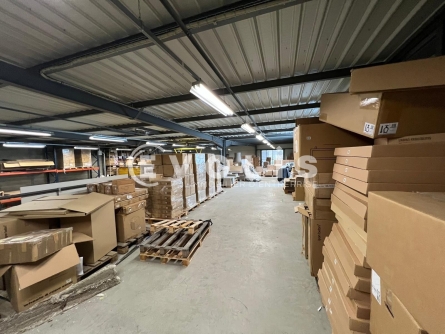 Photo 3 – location Entrepôts / activités	VILLEFRANCHE SUR SAONE (69400)