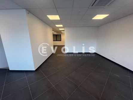 Photo 3 – location bureaux	SAINT PIERRE DU PERRAY (91280)