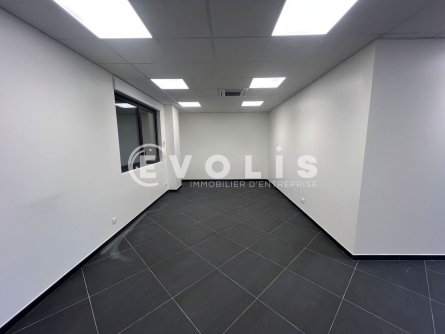 Photo 4 – location bureaux	SAINT PIERRE DU PERRAY (91280)