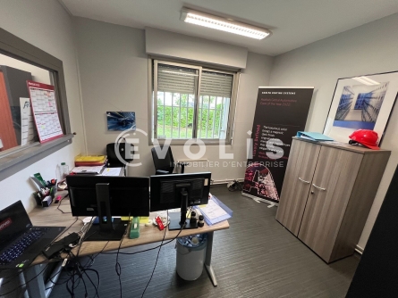 Photo 6 – location Entrepôts / activités	VAULX EN VELIN (69120)