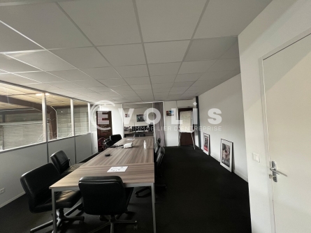 Photo 7 – location Entrepôts / activités	VAULX EN VELIN (69120)