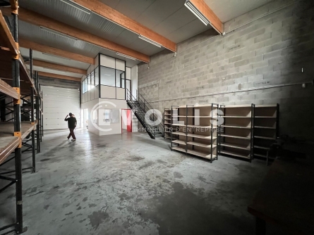 Photo 13 – location Entrepôts / activités	SAINT LAURENT DE MURE (69720)