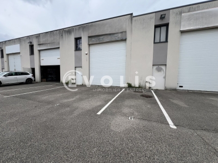 Photo 10 – location Entrepôts / activités	SAINT LAURENT DE MURE (69720)