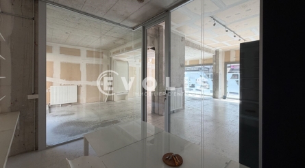Photo 11 – location Locaux commerciaux	PARIS (75018)