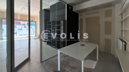 Photo 12 – location Locaux commerciaux	PARIS (75018)