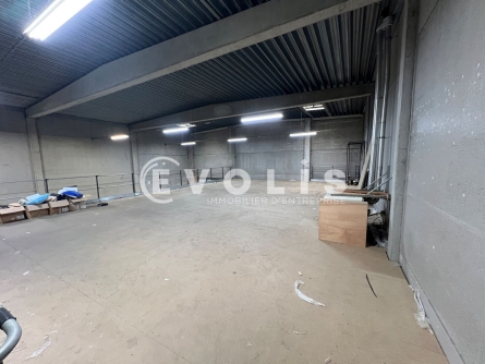 Photo 1 – location Entrepôts / activités	BUSSY SAINT GEORGES (77600)