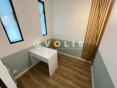 Photo 3 – vente Locaux commerciaux	MENNECY (91540)