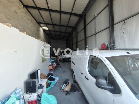 Photo 5 – location Entrepôts / activités	SANTENY (94440)