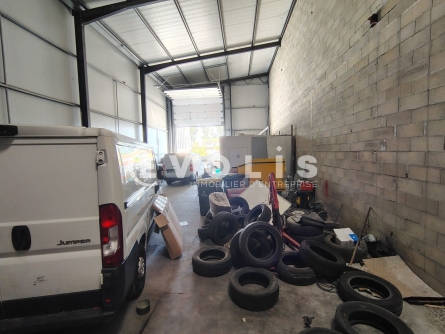 Photo 6 – location Entrepôts / activités	SANTENY (94440)