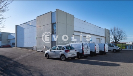 Photo 4 – location Entrepôts / activités	RILLIEUX LA PAPE (69140)