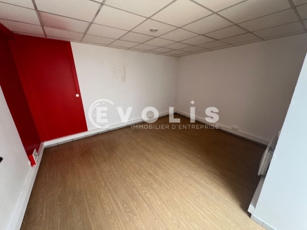 Photo 2 – location Locaux commerciaux	MELUN (77000)