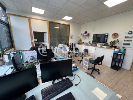 Photo 1 – vente bureaux	LOGNES (77185)
