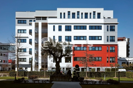 Photo 1 – location bureaux	ST PRIEST (69800)