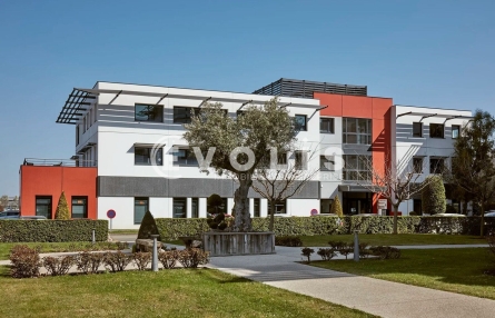 Photo 7 – location bureaux	ST PRIEST (69800)