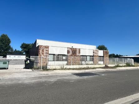 Photo 1 – location Entrepôts / activités	GRADIGNAN (33170)