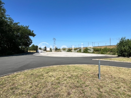 Photo 6 – location Entrepôts / activités	AMBARES ET LAGRAVE (33440)