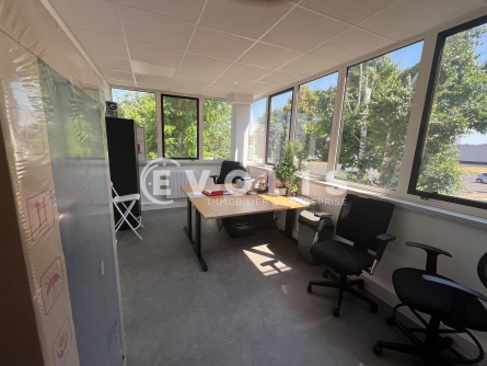 Photo 4 – location Entrepôts / activités	SAINT THIBAULT DES VIGNES (77400)