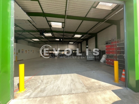 Photo 2 – location Entrepôts / activités	SAINT THIBAULT DES VIGNES (77400)