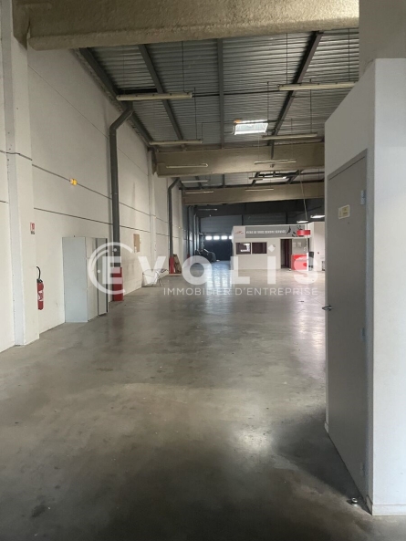 Photo 4 – location Locaux commerciaux	SORGUES (84700)