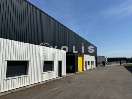 Photo 4 – location Entrepôts / activités	MONTMERLE SUR SAONE (01090)