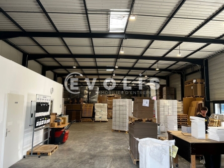 Photo 6 – location Entrepôts / activités	MONTMERLE SUR SAONE (01090)