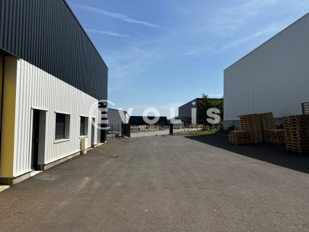 Photo 12 – location Entrepôts / activités	MONTMERLE SUR SAONE (01090)